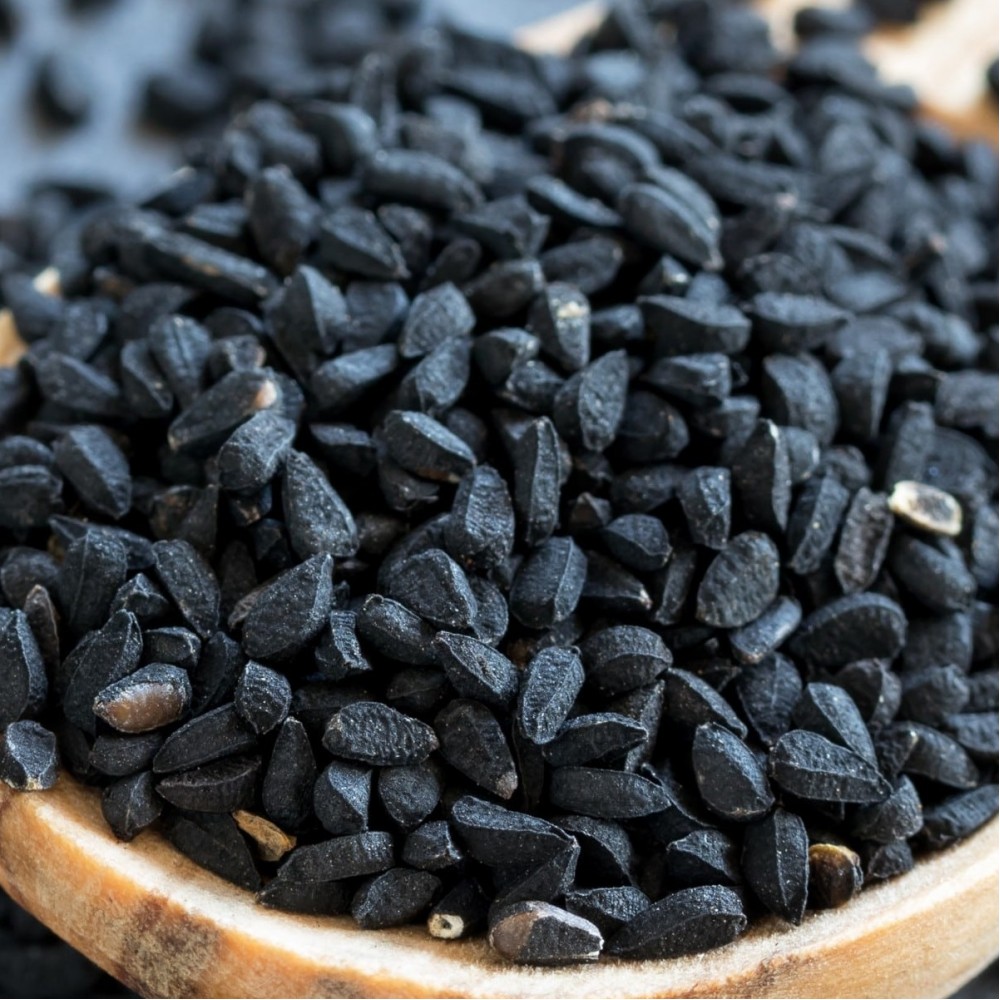 12 Surprising Health Benefits Of Kalonji Seeds PharmEasy Blog | atelier ...