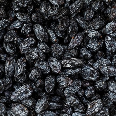 Black Raisins With Seeds